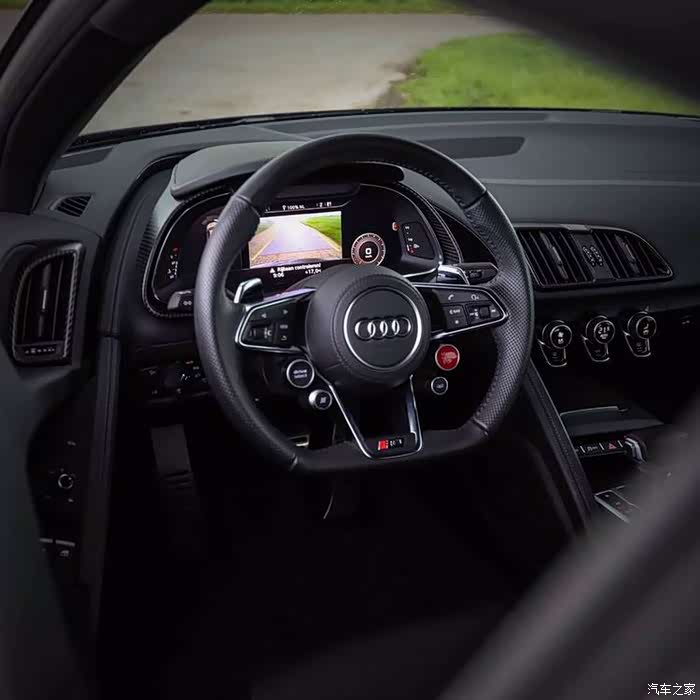 黑武士奥迪r8 v10 plus,西装暴徒