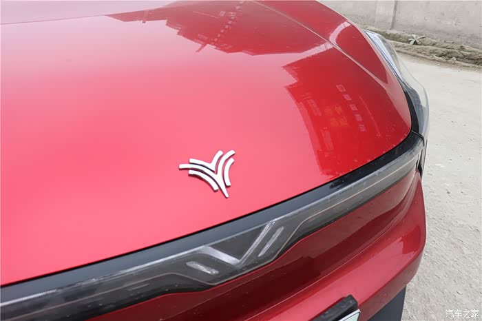 终于迎来了人生中的第一辆车哪吒u