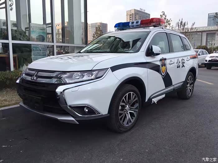 难忘的欧兰德提车记警车