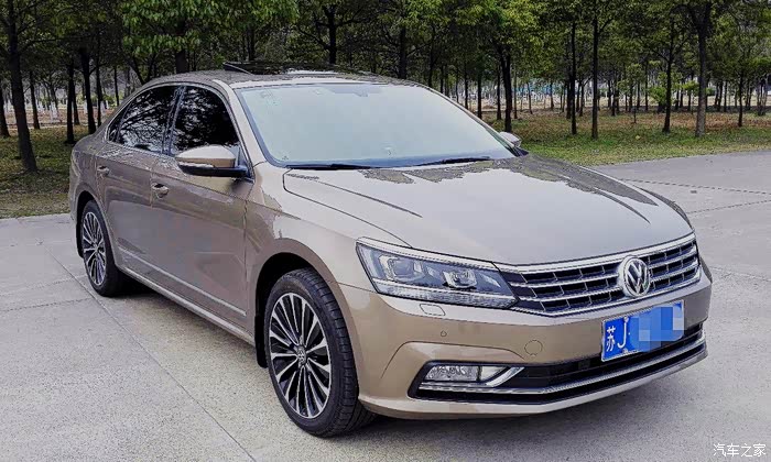 申精2016款帕萨特18t御尊釉金用车一个月感受简单装潢作业