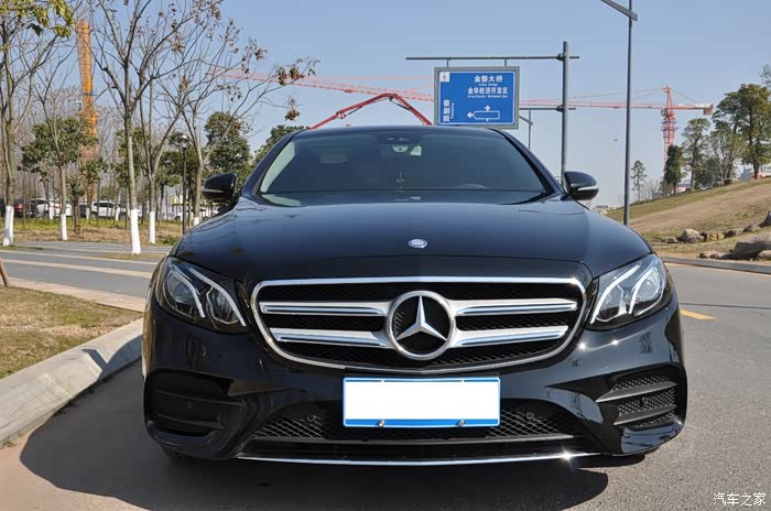 2017款奔驰e200l运动版4000公里提车作业