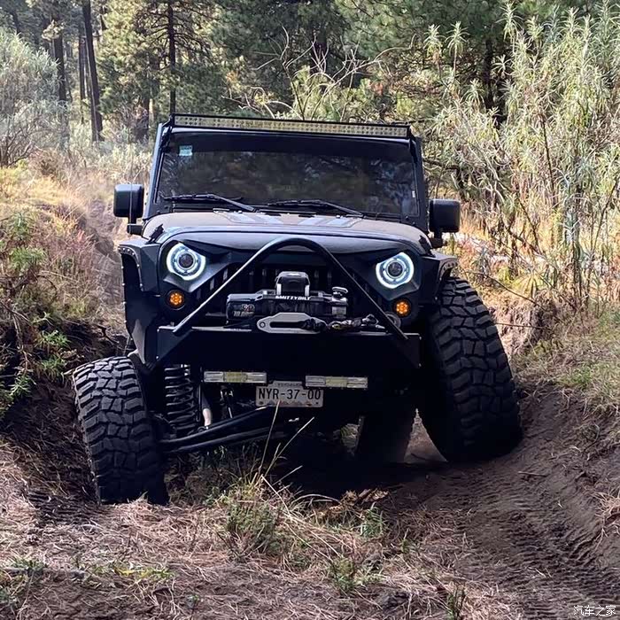 jeep wrangler 牧马人,看着好凶
