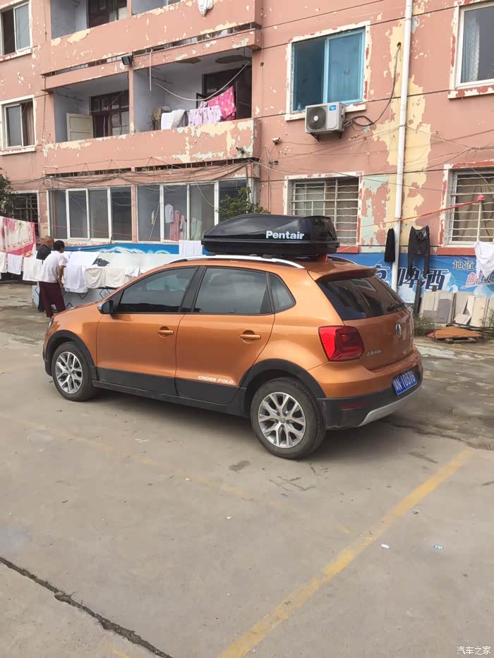 论坛首发crosspolo改装车顶行李箱一个字酷