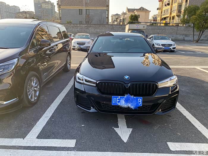【图】21款525li炭黑红内提车作业_宝马5系论坛_汽车之家论坛