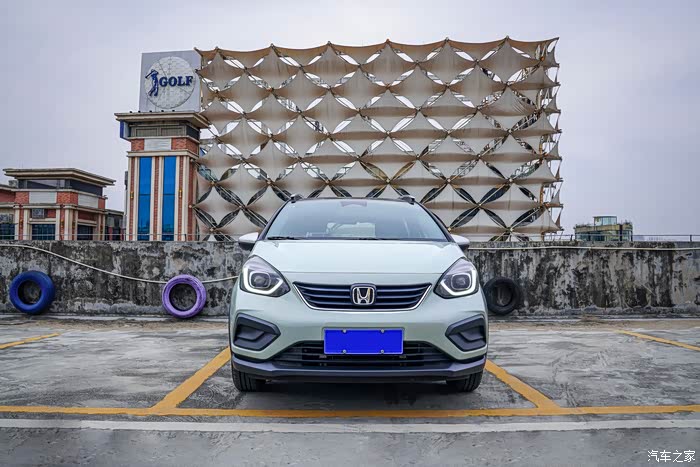 新车主报到,喜提碧光翠飞度潮越max版,看"平民超跑"的新姿态