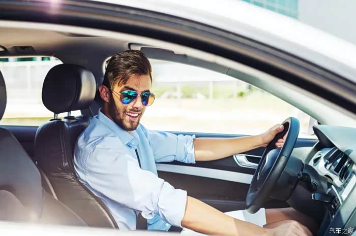 雨天驾车出行,哪类路面最容易发生侧滑?车主又该如何处理?