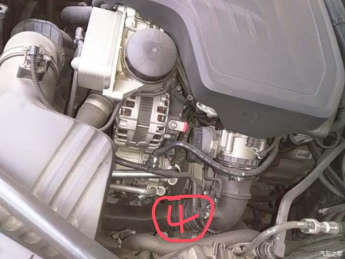 为了查看五系发动机进气口位置打开机舱附图对么