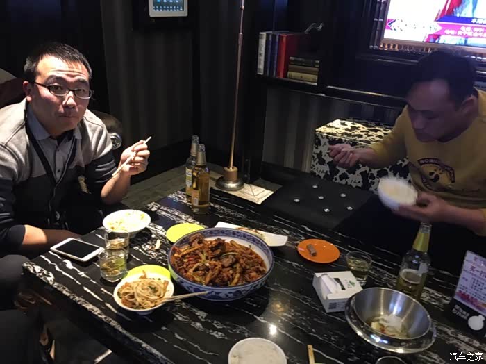 兄弟相聚 维修 吃饭 唱歌