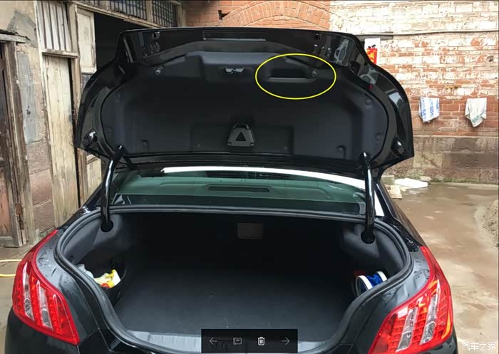 【图】开了几年才发现后备箱有个把手._标致508论坛_汽车之家论坛