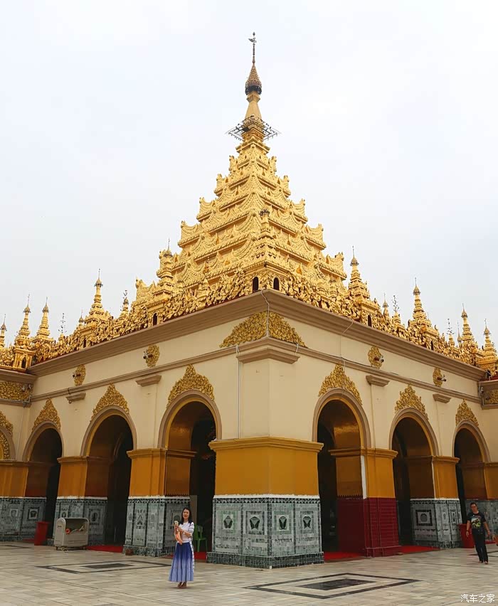 你好2021随走随拍记录马哈木尼佛塔