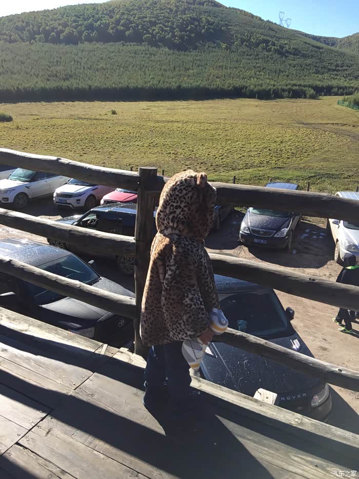 周六早上,静待出发.这是我闺女,当天还没到三岁,是车队里最小的成员