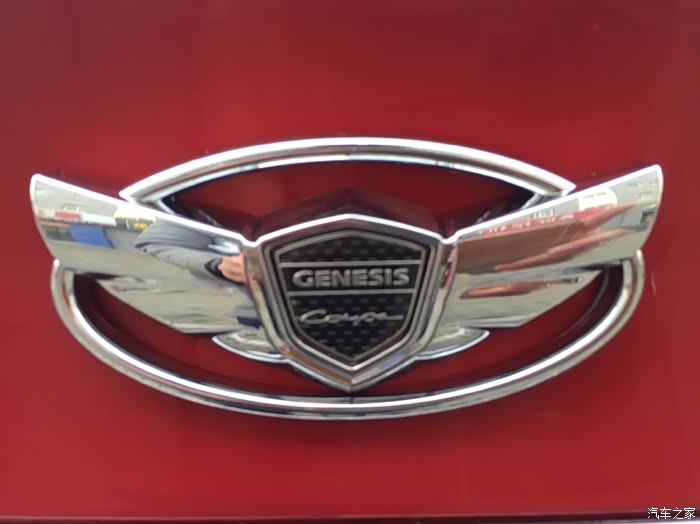 红色瑞纳改现代进口捷恩斯车标申精申精