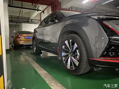 【长安unit之旅】经验分享:u仔轮毂贴改装教程