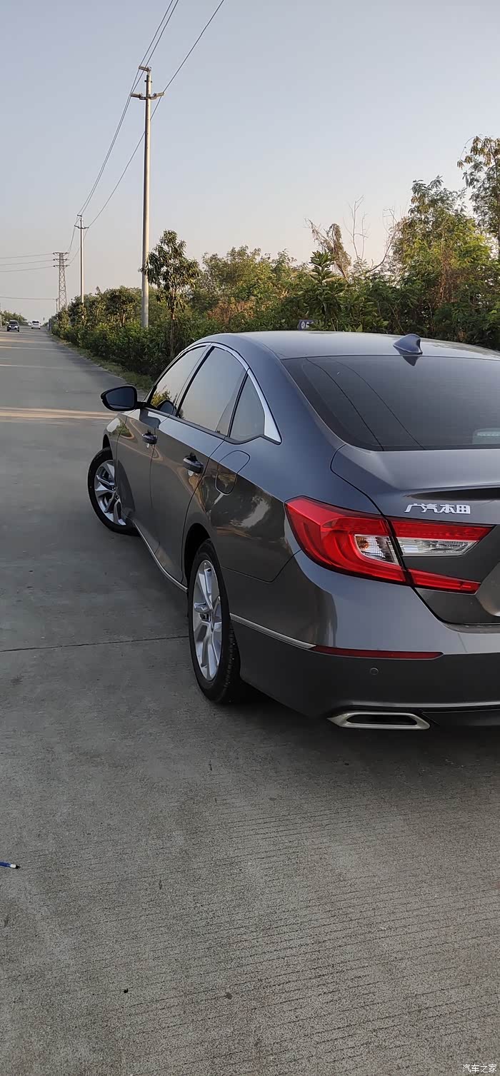 10代雅阁太空银提车