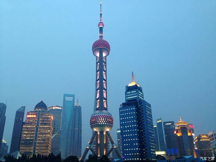 最美的东方明珠塔