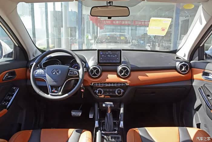 北汽绅宝x35车型内饰详解