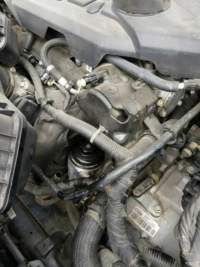 别克君越换机油机滤