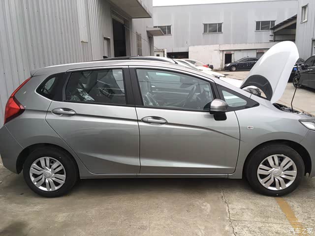 飞度订车要等多久星光银