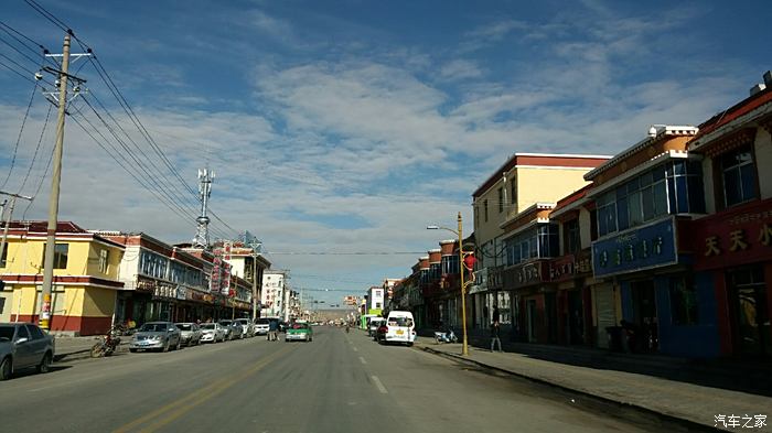 额济纳旗街道图片