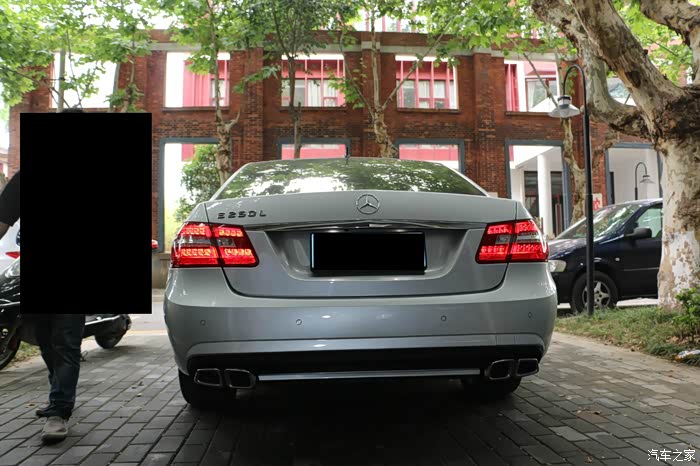 奔驰e260改e63amg后唇及排气尾部大升级