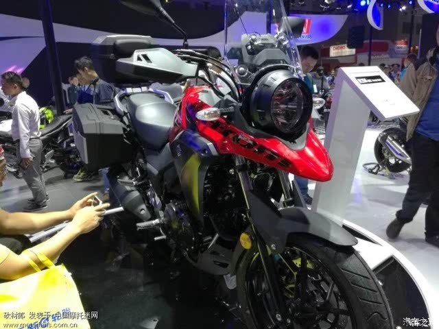 春风400NK 和铃木GSX250R怎么选?