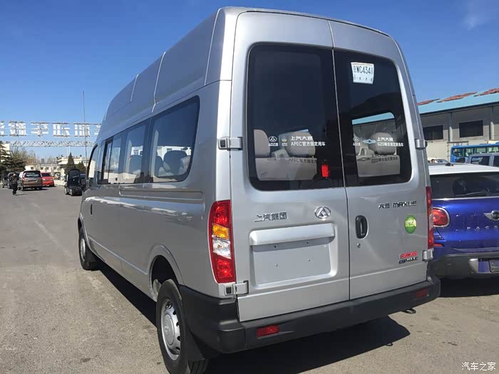 2017款加长轴高顶 amt商旅17座 新车上牌只发车图_上汽大通maxus v80