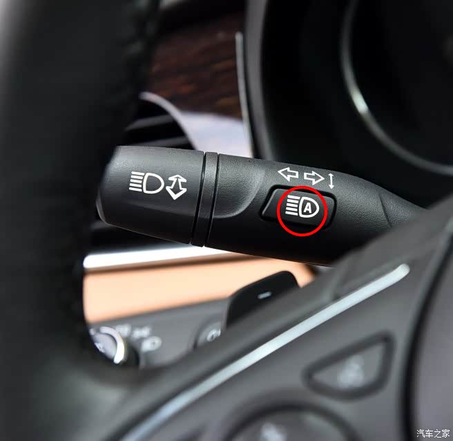 求教君越自适应远近光如何设置