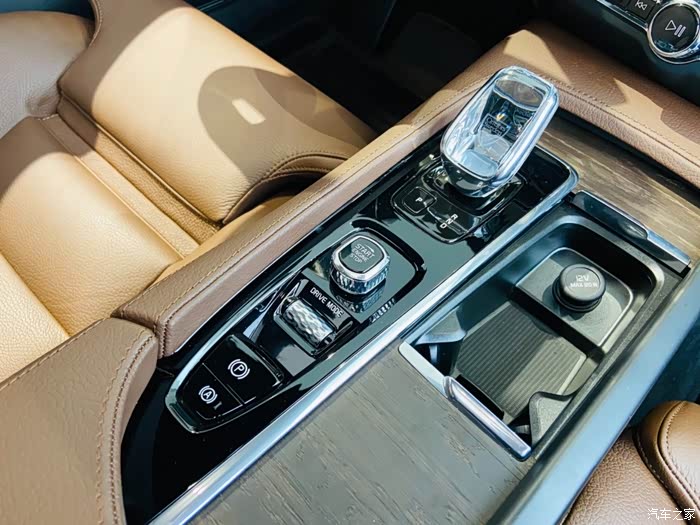 订婚礼物,大气高颜值沃尔沃s90