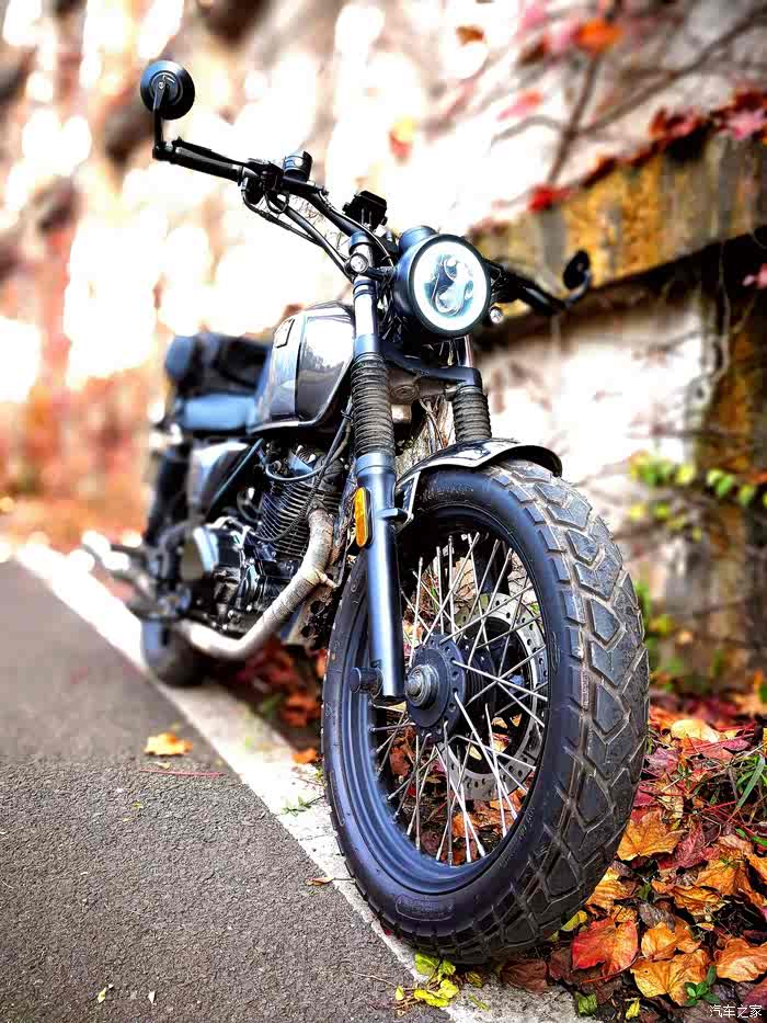 布雷斯通g3改大灯和手把后视镜