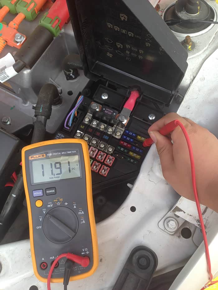 全国首发荣威550plugin原车示宽灯真正无损改日行灯
