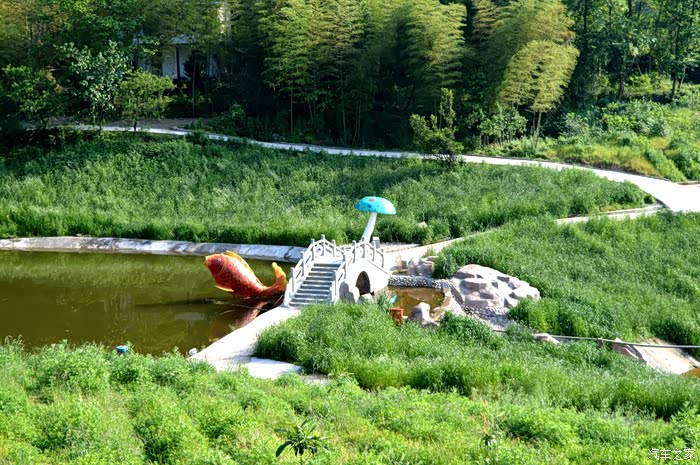 春末夏初好时节 畅游欢乐黄金谷