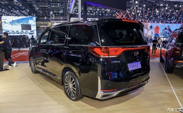 搭载15t7dct广汽传祺m6大师版首次亮相