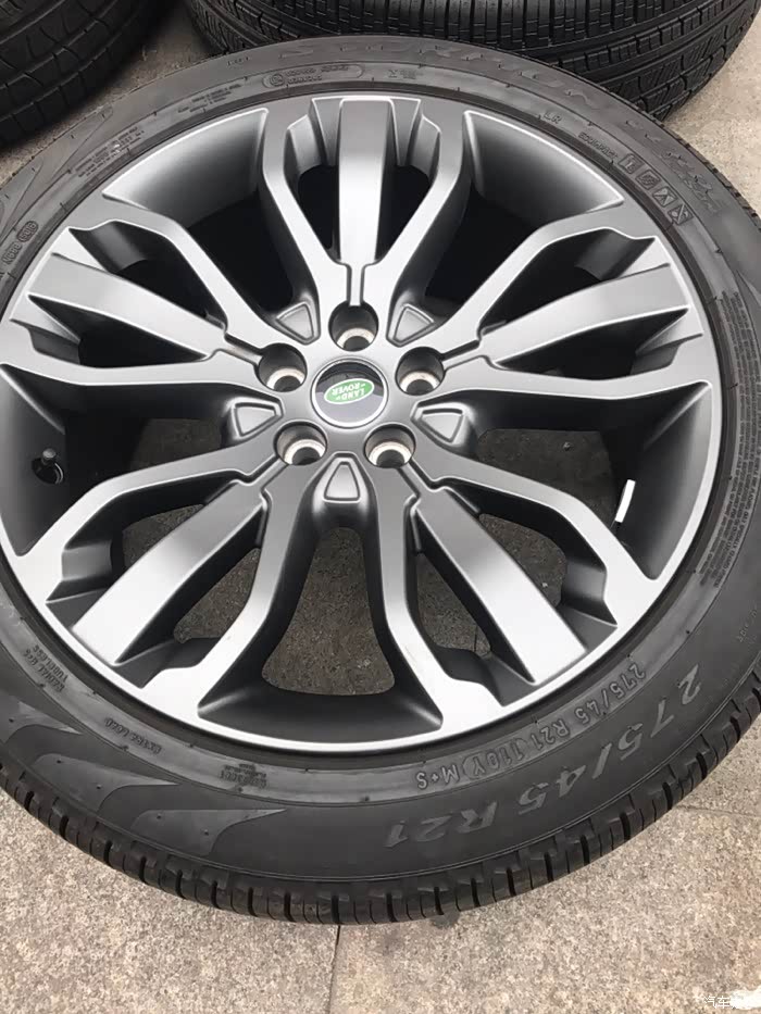 路虎发现升级揽运原厂21寸轮毂效果如何