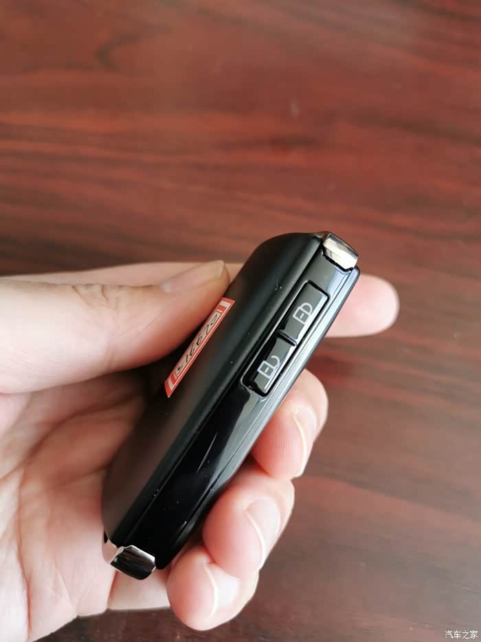 马自达cx30如何用遥控钥匙关车窗