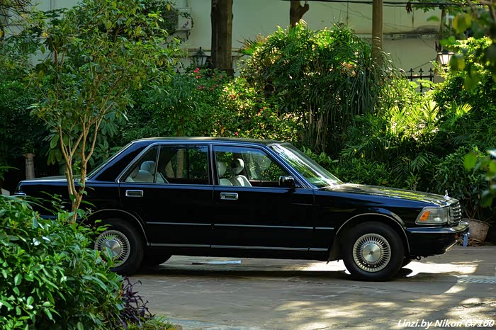 与经典相伴是幸运的最后的八代皇冠ms132royalsaloon91