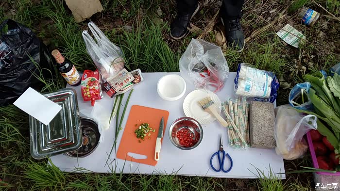 铺东西,准备生火