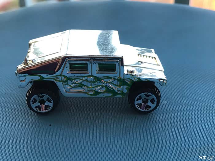 曾经的越野悍将悍马h1一一一风火轮