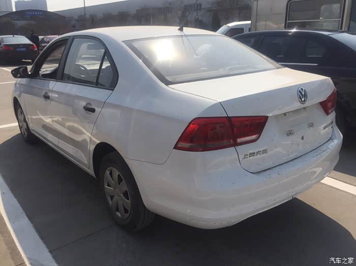 请教大家几个问题关于低配桑塔纳滴