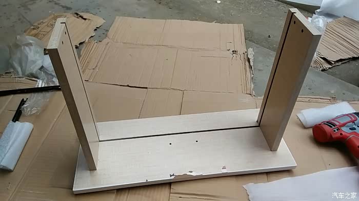 床头柜安装详解