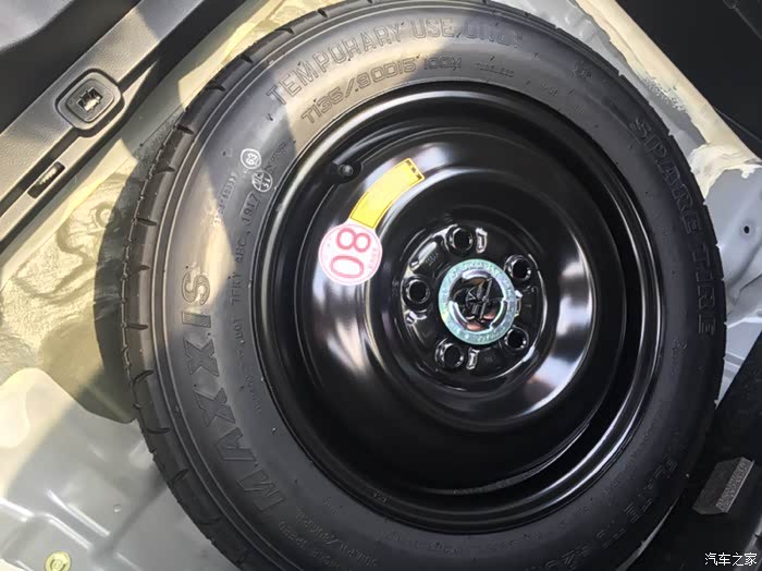 杰德的备胎什么样,麻烦大家给拍个照片