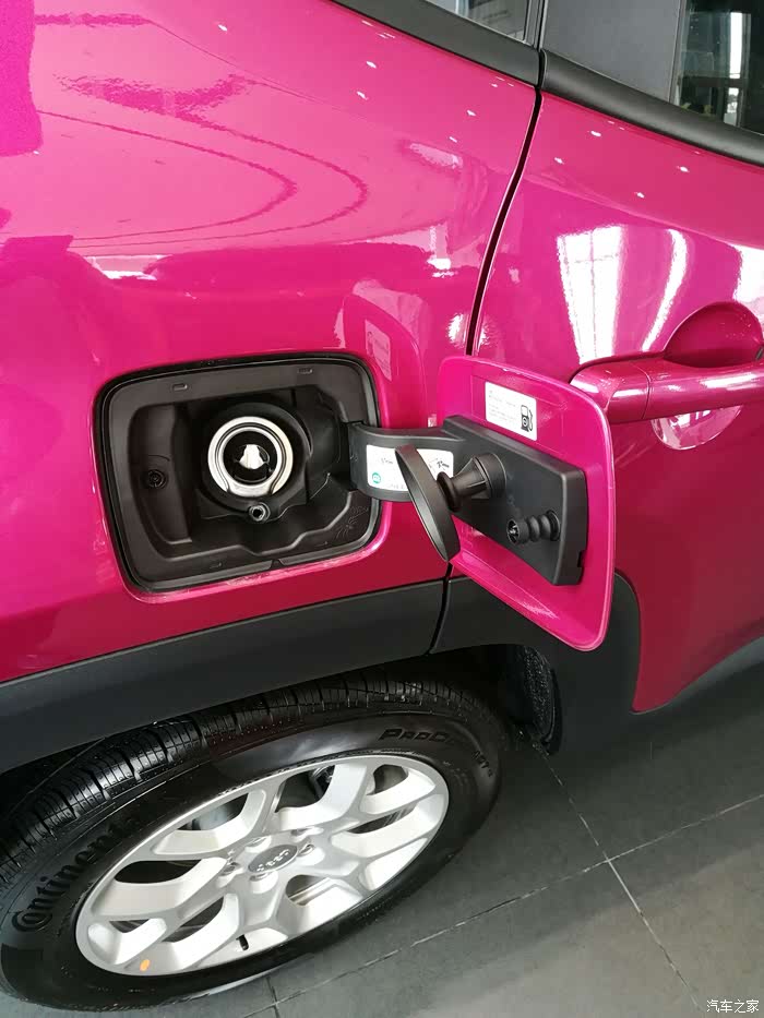 全国首台带油箱盖防尘罩的75诞生_自由侠论坛_汽车之家论坛