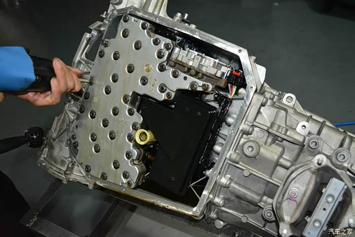 奥迪s5变速箱分解更换双离合