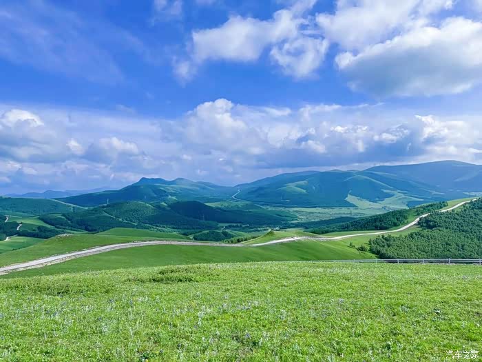 自驾游避暑胜地承德坝上草原领略京北第一天路的绝美风景