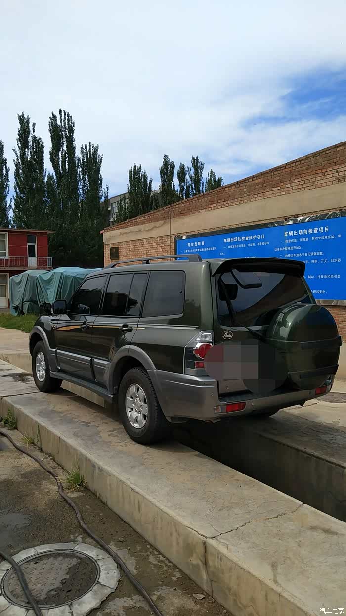 实拍经典帕杰罗v73猎豹版