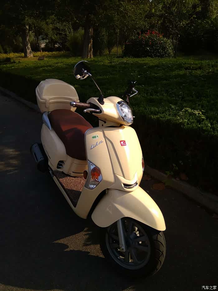 光阳like180提前庆祝国庆节