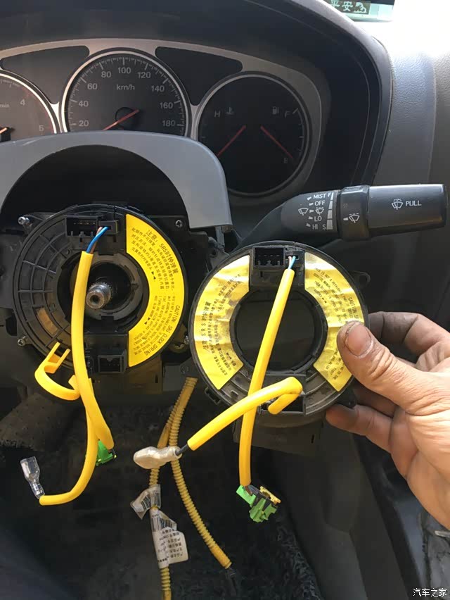 长城风骏五更换气囊游丝,节温器维修作业
