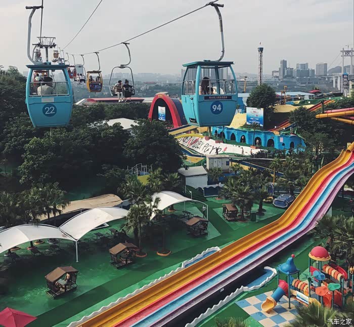 缆车进去,游乐场全景,全在身.