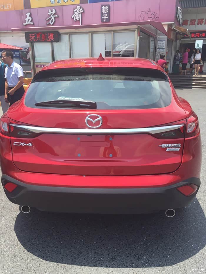 【图】偶遇杠四_马自达cx-5论坛_汽车之家论坛