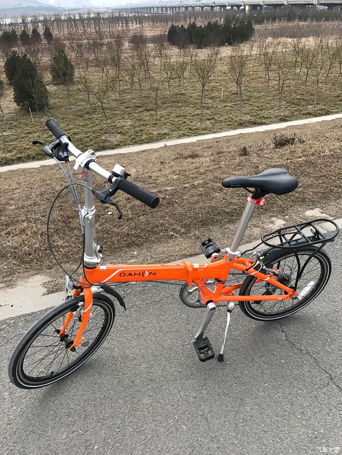 为带狗狗出去玩入手大行p8kaa082破风版