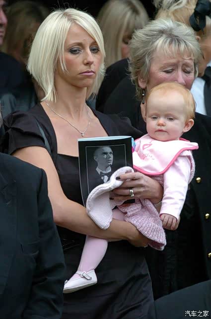 保罗亨特离世十周年祭